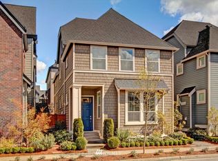 932 3rd Ave NE, Issaquah, WA 98029