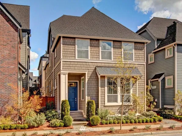 932 3rd Ave NE, Issaquah, WA 98029