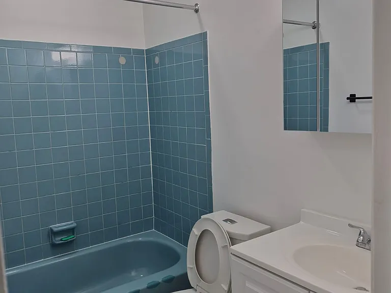 8404 Snowden Loop Ct — Photo 11