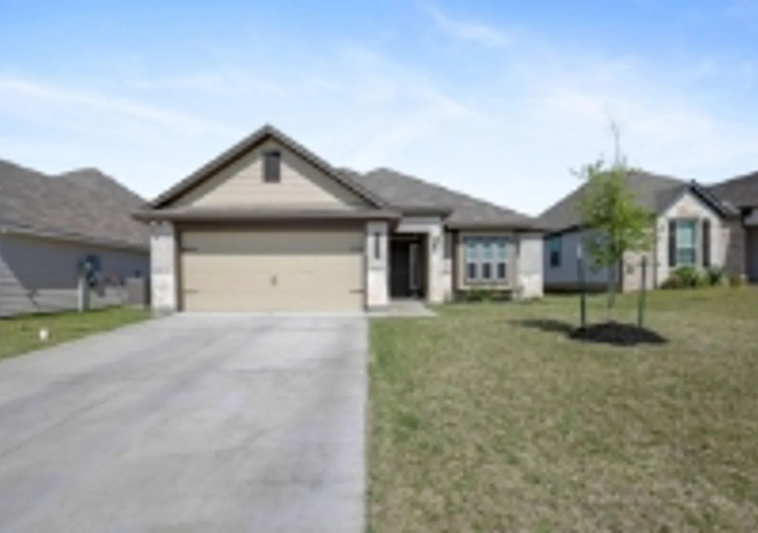 1320 Kingsgate Drive — Photo 1