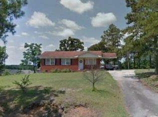 60 Lous Chapel Rd, Spring Lake, NC 28390