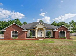 9901 Nichols Lake Rd, Milton, FL 32583