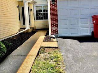 16268 Rose Wreath Ln, Florissant, MO