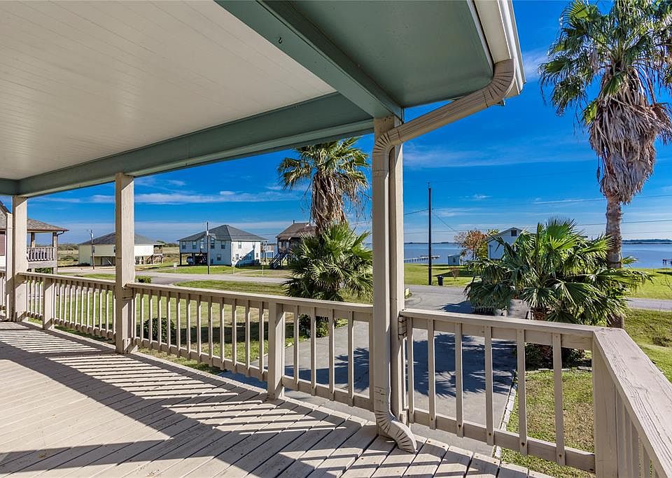1st image of 2623 W Bayshore Dr