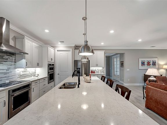 4th image of 4806 Overton Cir