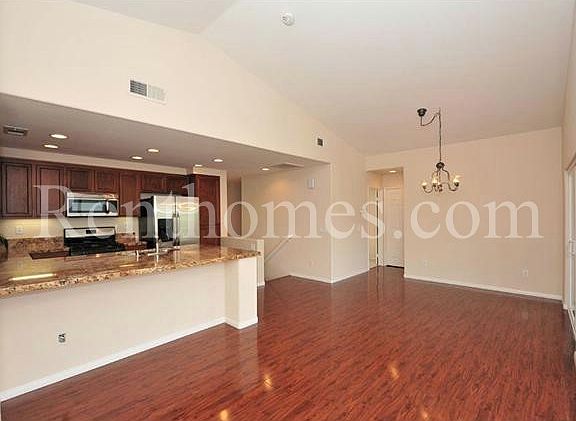 2nd image of 10390-76 Scripps Poway Pkwy