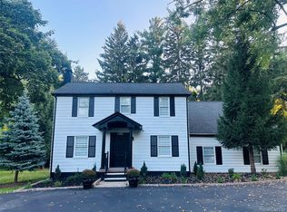 1785 Ward Rd, Bloomfield Hills, MI 48302