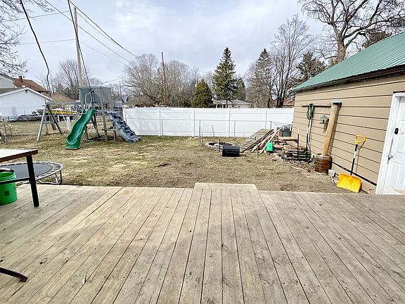4th image of 1016 W Hosmer St