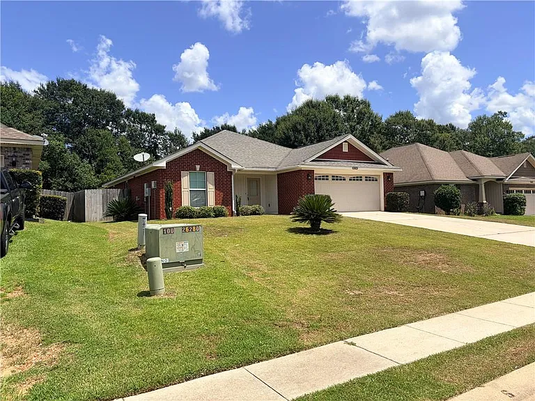 9646 Estate Dr — Photo 1
