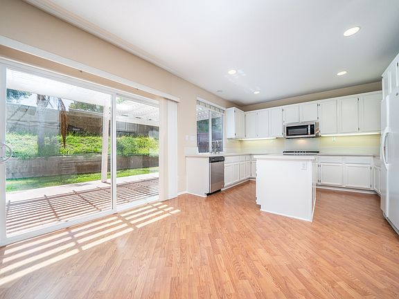 5th image of 3631 Sedlock Dr