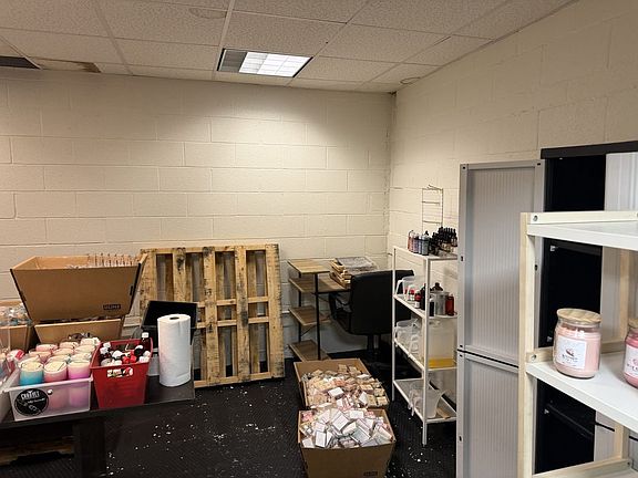 2nd image of 333 N State St #4
