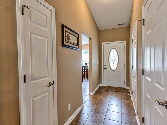 2nd image of 4624 Boardwalk Dr