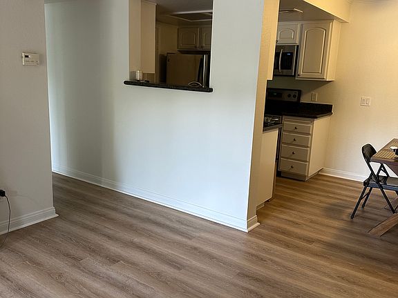 2nd image of 12067 Alta Carmel Ct Unit 70