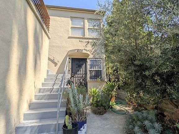 2nd image of 1604 Silver Lake Blvd #1