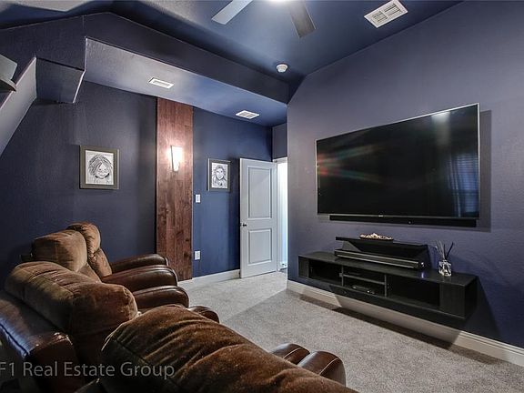 5th image of 409 Warwick Blvd