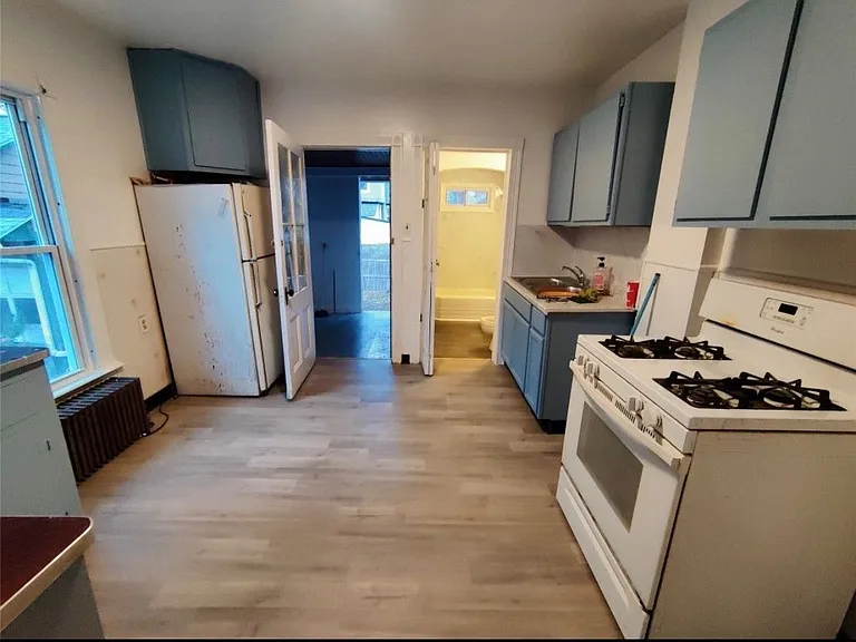 6 Lawton Ave #2 — Photo 5
