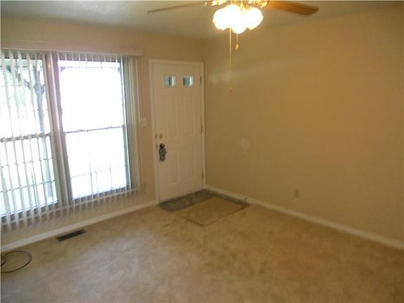 4th image of 8909 Depot Dr