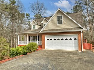 220 Oakridge Ln, Ellijay, GA