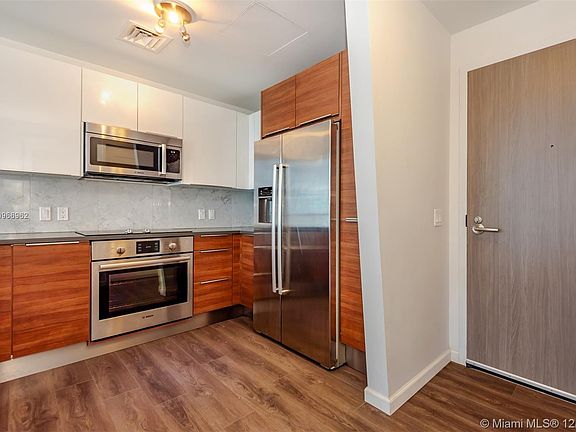 5th image of 601 NE 27th St #1603