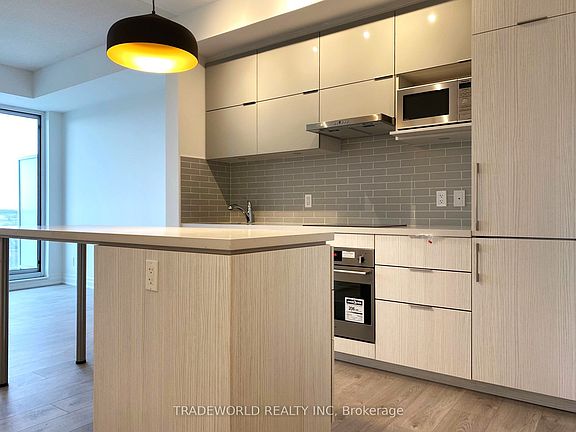 2nd image of 10 Rouge Valley Dr W #820