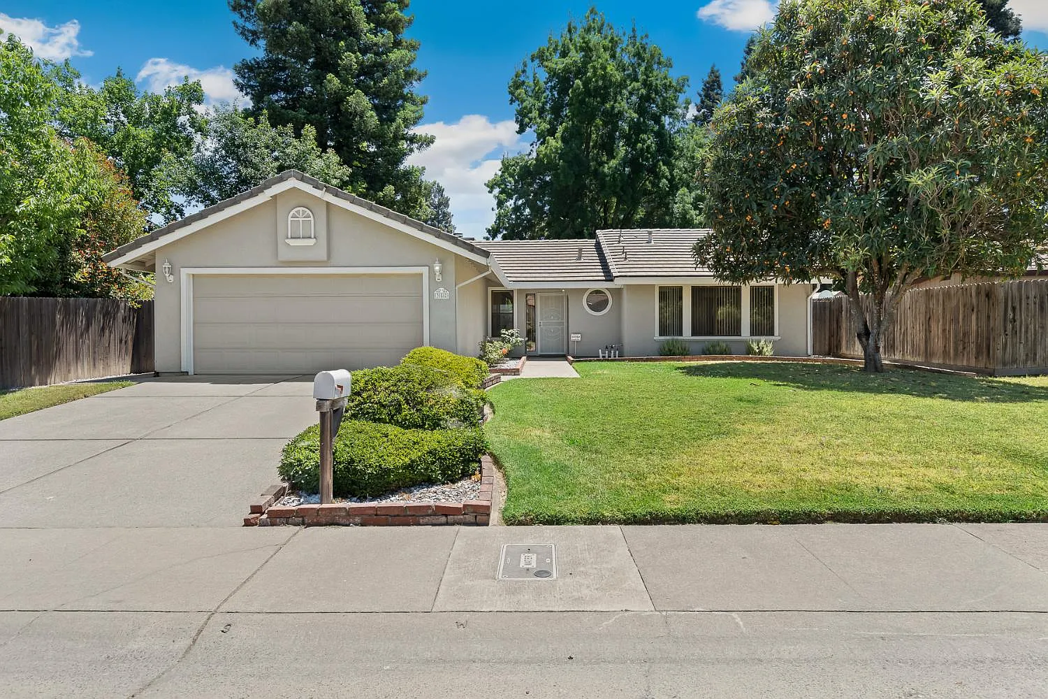 382 Little River Way photo 1