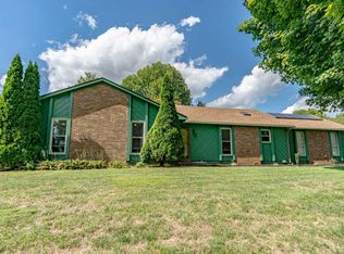 10609 Farm Oaks Ct, Louisville, KY 40241