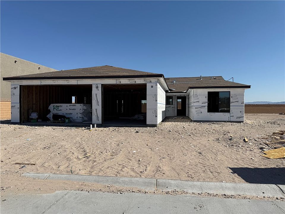2nd image of 1290 E Cherry Creek Drive
