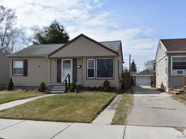 26103 Palmer Blvd, Madison Heights, MI 48071