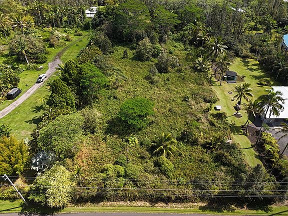 2nd image of Pomaikai St Lot 25
