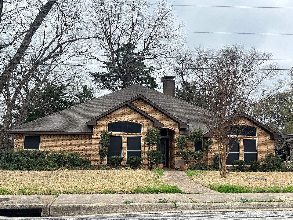 1st image of 442 Silver Creek Dr