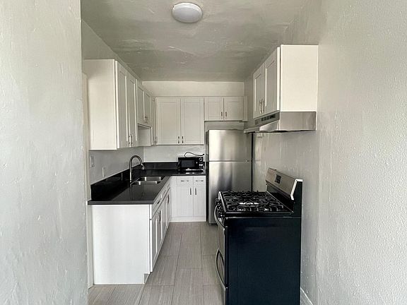 5th image of 711 S Rampart Blvd APT 307