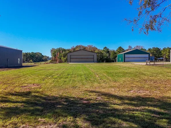 11612 Kitty Hawk Dr, Frankston, TX 75763