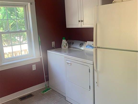 4th image of 7421 Landsworth Ave