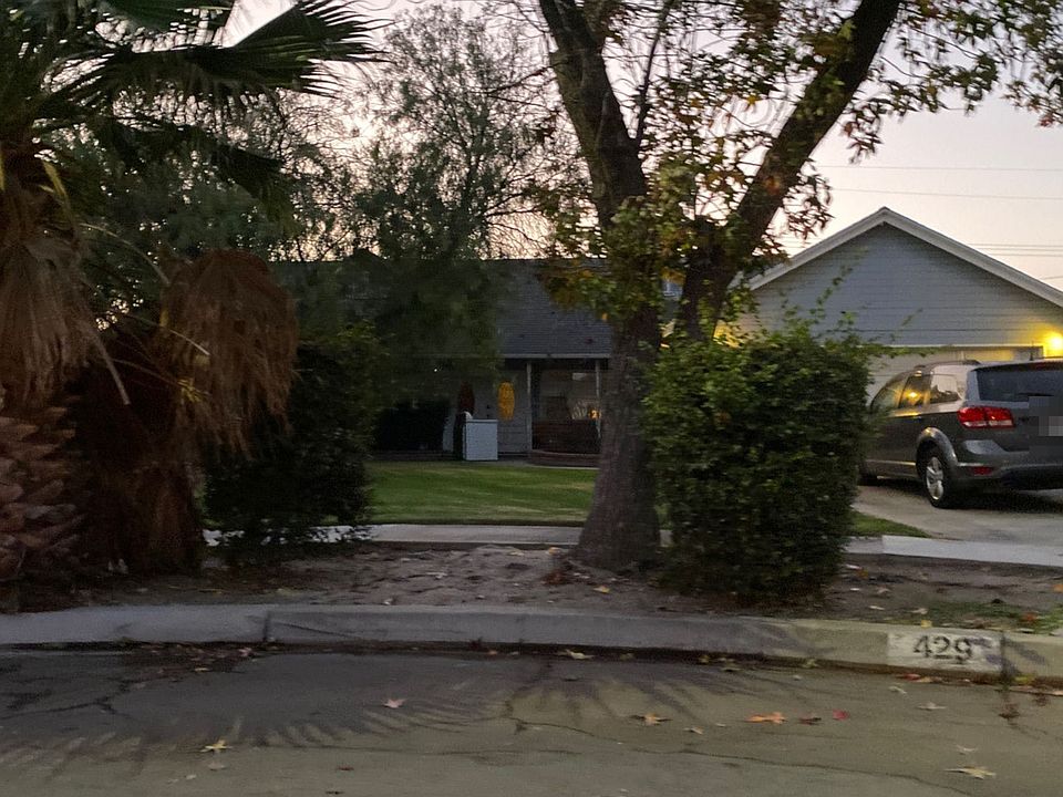 1st image of 429 S Shasta Way