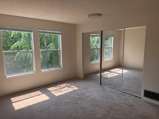 609 S 222nd St #101 — Photo 15