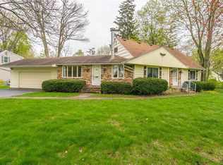 65 Laredo Dr, Rochester, NY 14624