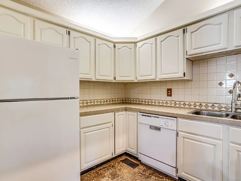 1707 E Pinion Rd — Photo 10