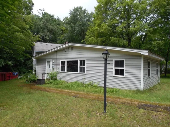 111 S Row Rd, Lunenburg, MA 01462