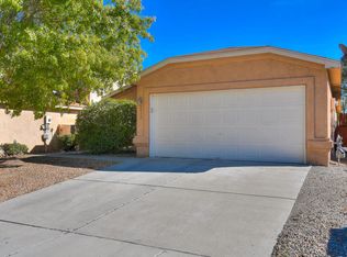 1008 Chuckar Dr SW, Albuquerque, NM 87121