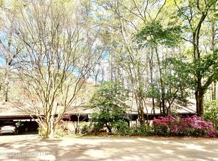 402 Glen Cove Rd, Brandon, MS 39047