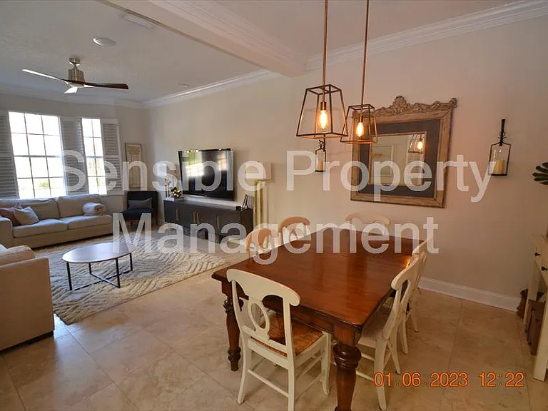 2405 Victoria Gardens Ln — Photo 19