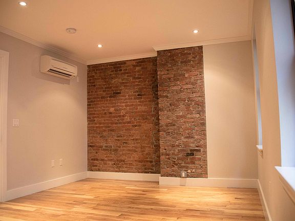 3rd image of 156 E 33rd St Fl 2