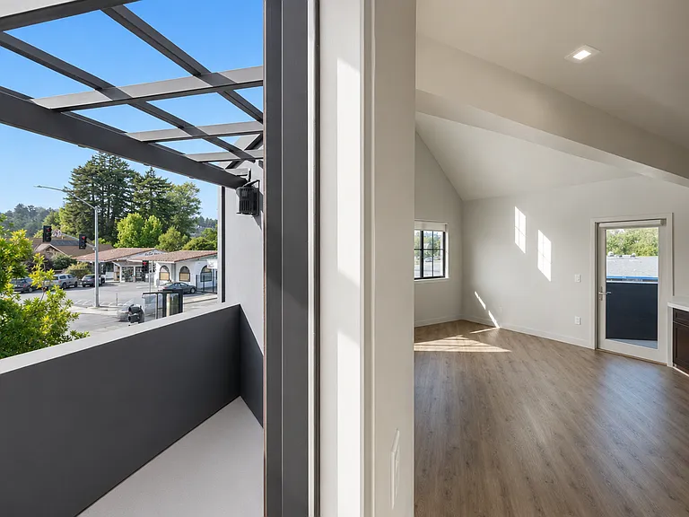 Upscale Westside Living! Spacious 2BD/2BA Above Copal Restaurant — Photo 8