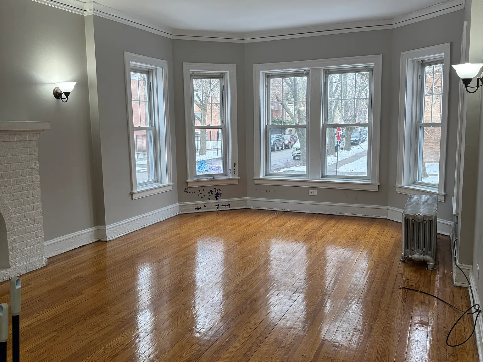 2 bed, 1100 sqft, $1,550 — Photo 2