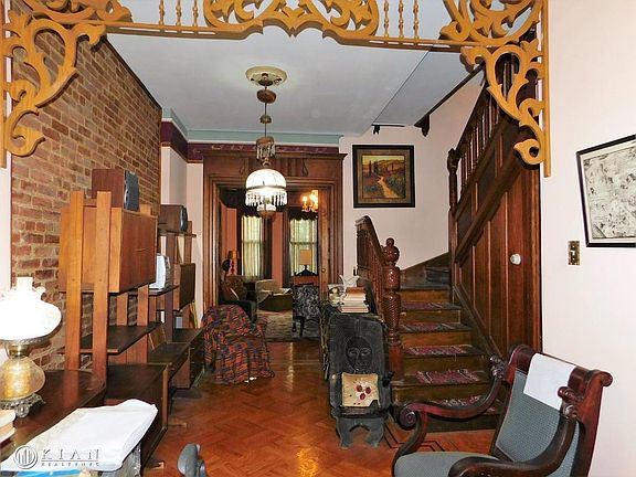 4th image of 526 W 143rd St