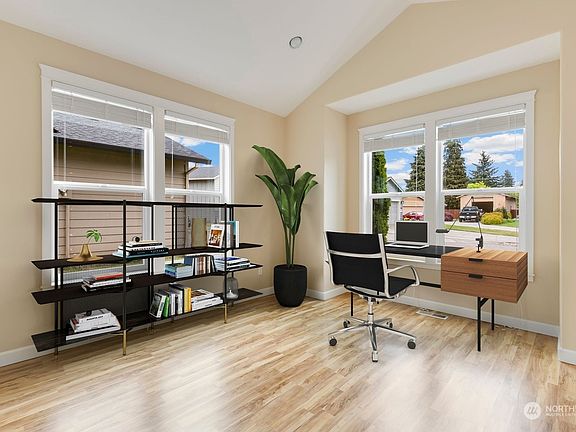 3rd image of 9802 NE 141st Court