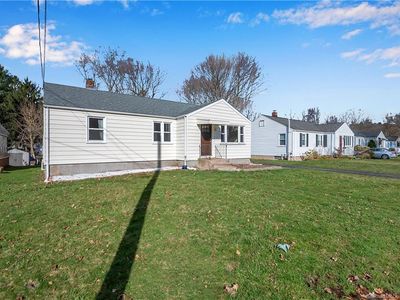 65 Dominican Rd, Branford, CT, 06405