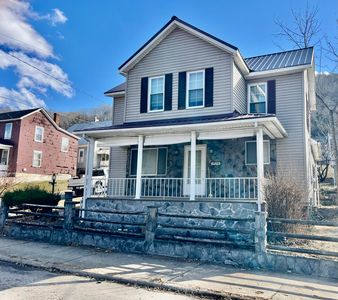 822 Summers St, Hinton, WV, 25951