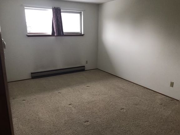 2nd image of 620 S Laurel St #10