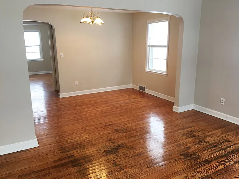 2405 N 6th St — Photo 3